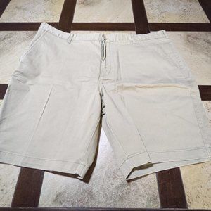 44" Joseph Abboud Shorts - Khaki